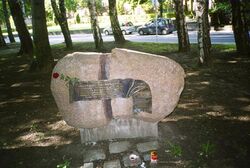 Pomnik Danuty Siedzikówny &quot;Inki&quot;, przy ulicy Armii Krajowej w Sopocie.