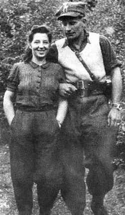 Lato 1946, Kiczora. Józef Kuraś &quot;Ogień&quot; z żoną Czesławą z d. Polaczyk.