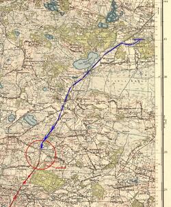 Wycinek mapy [WIG 1938] terenu, na którym rozegrała się bitwa pod Świerszczowem. Niebieskimi strzałkami zaznaczono trasę poruszania się oddziałów partyzanckich, strzałki czerwone oznaczają konwój UB-KBW.